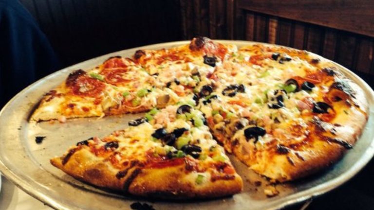 Badlands Pizza Flavors: Satisfy Your Cravings